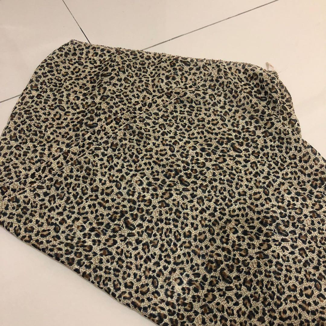 Leopard print scarf, Women's Fashion, Watches & Accessories, Scarves on