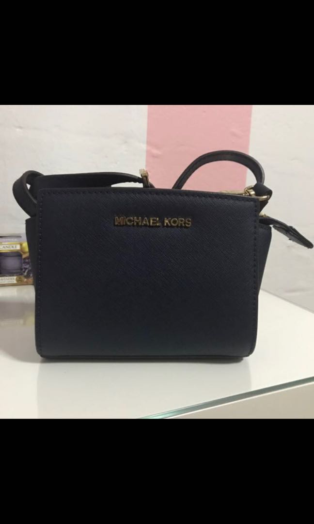 michael kors mini messenger bag