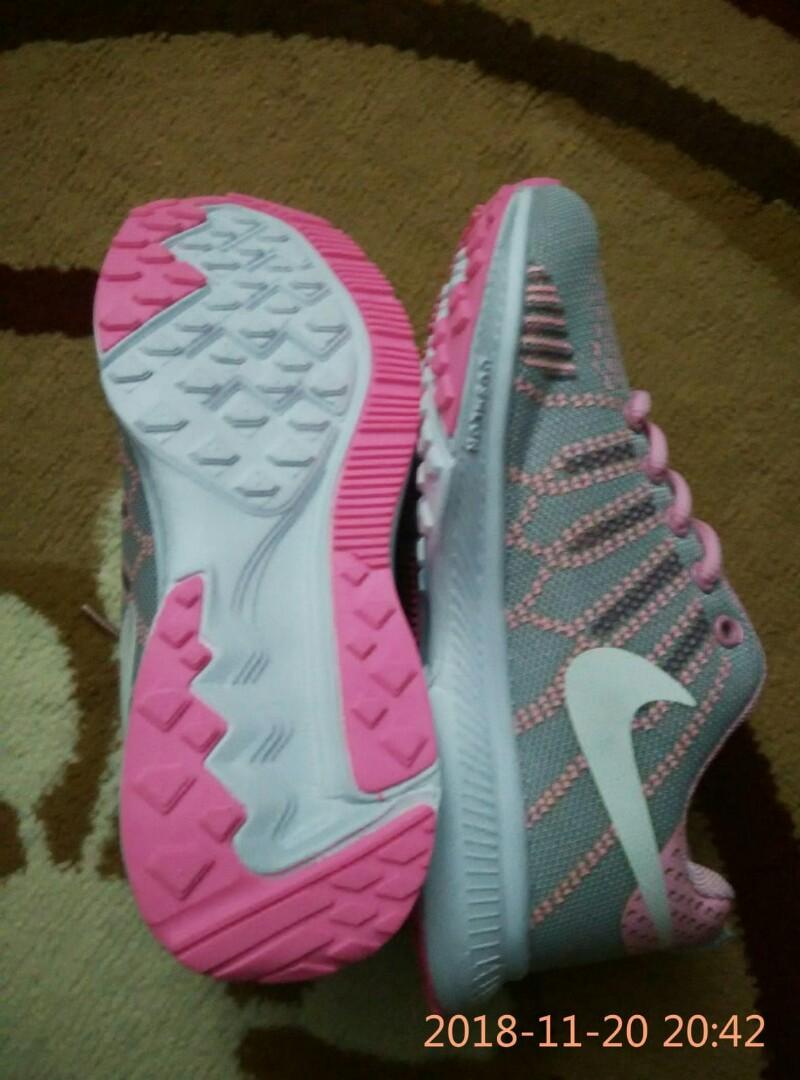 nike girl shoes 2018