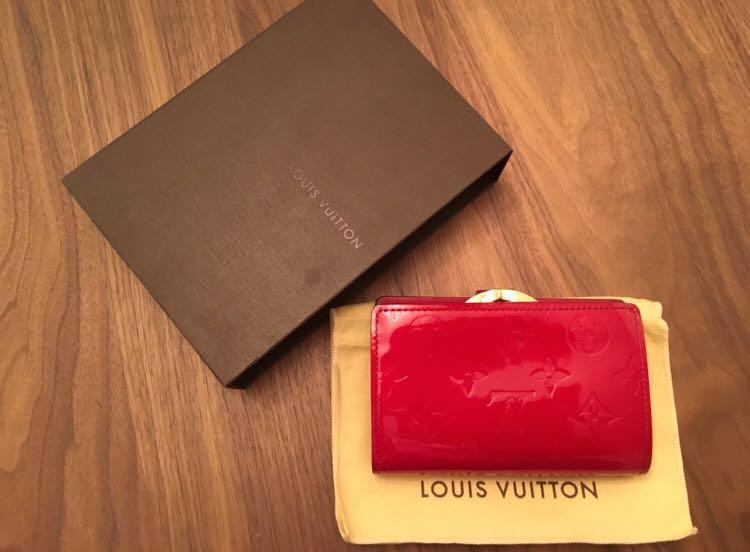 Red lv purse clearance
