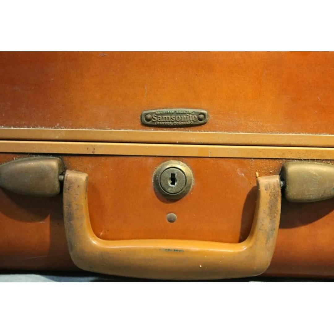 1940's samsonite luggage top