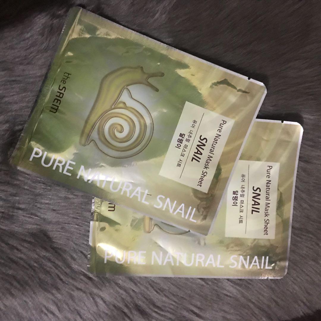 Snail masks from korean 2s (Category: Face Care) located in Malabon City. Submitted by djstoree (Listing ID 200790338, Image 1). Description: .