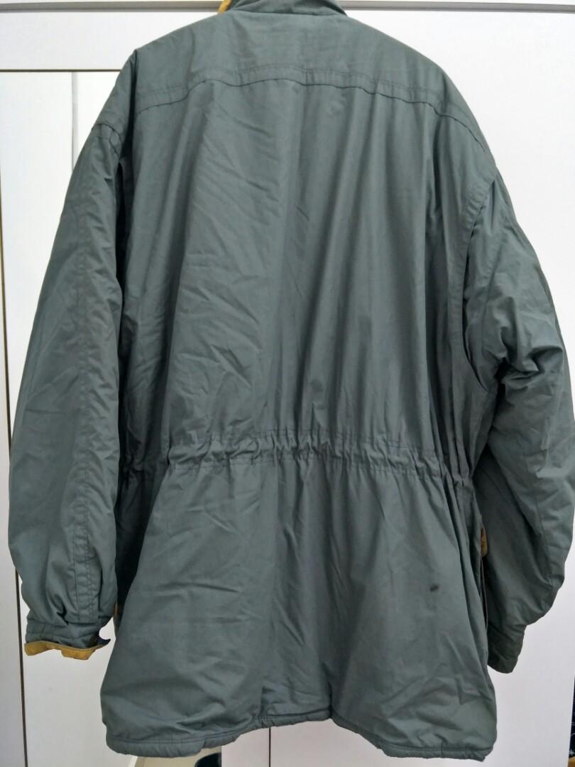 Winter Parka (Category: Coats, Jackets and Outerwear) located in Ayer Keroh. Submitted by sugar_00_cat (Listing ID 200848113, Image 2). Description: Winter parka. suitable for big and tall person. tiada koyak, ada tanda hitam sedikit di belakang. bought when was studying in the UK. shoulder: 26 inch sleeve: 26 inch length: 34 inch.