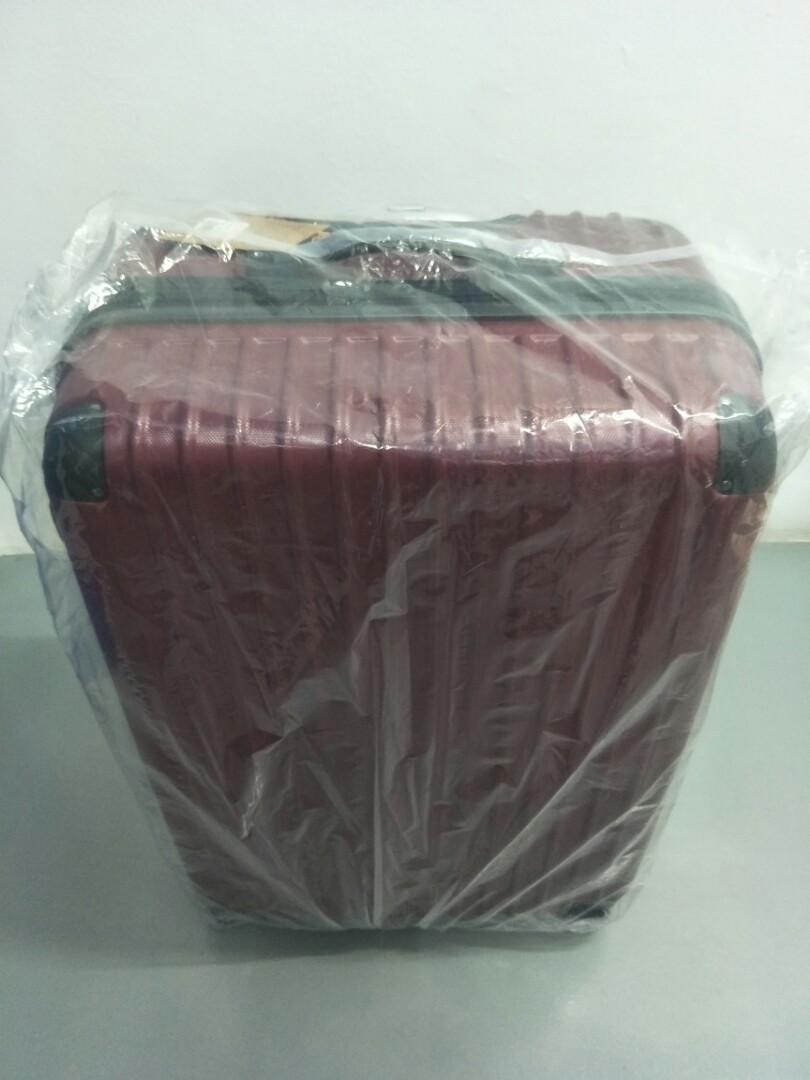 slazenger luggage 29 inch