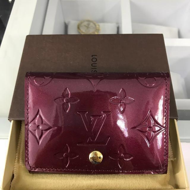 BNIB Louis Vuitton Business Card Holder in Monogram Vernis Leather