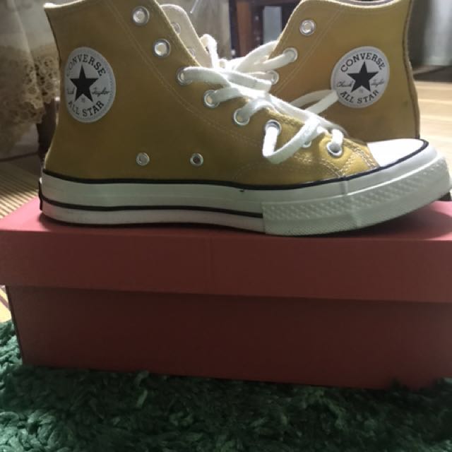 chuck taylor 70 mustard