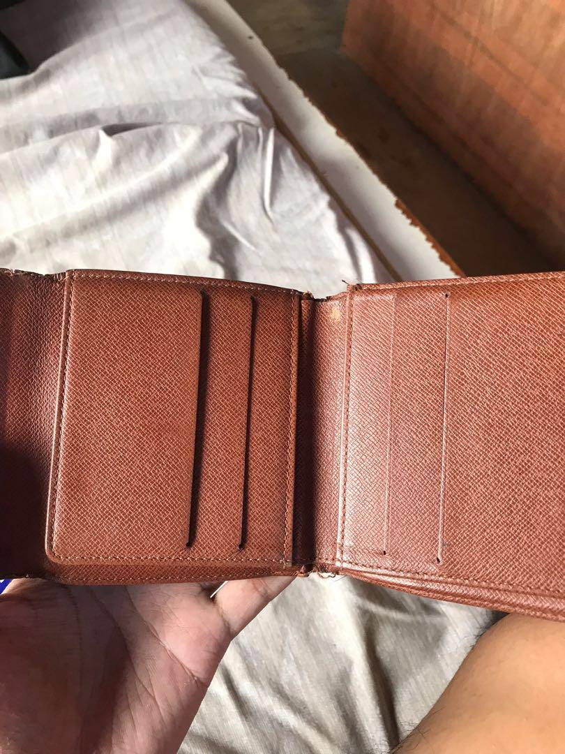 Louis Vuitton Trifold Elise Wallet lv not gucci prada, Luxury, Bags &  Wallets on Carousell