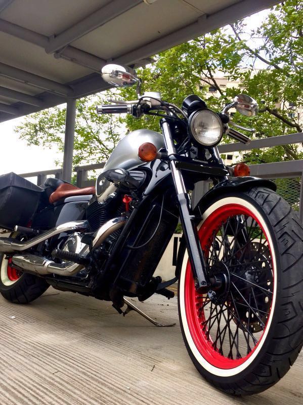 Retro Honda Steed 400 Crusier Bobber and Harley looks