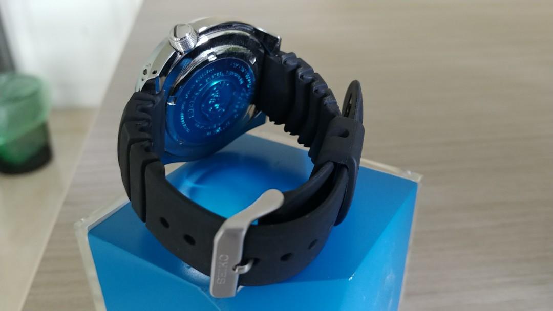 罕有早期Tuna, 精工鋸齒Seiko Sawtooth 200m Diver SCH063 Quartz, 名牌, 手錶- Carousell