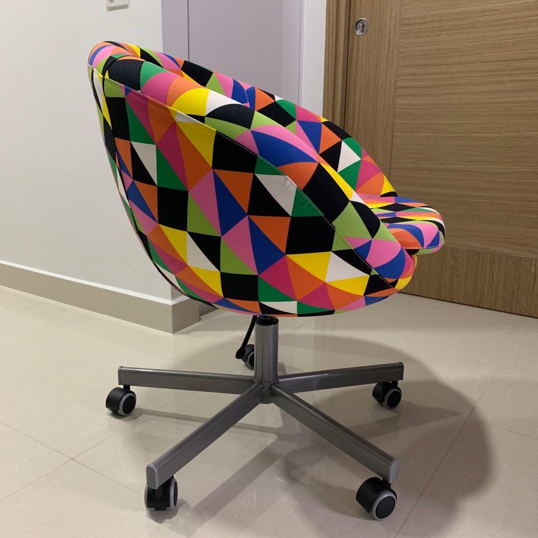 Multicolor best sale swivel chair