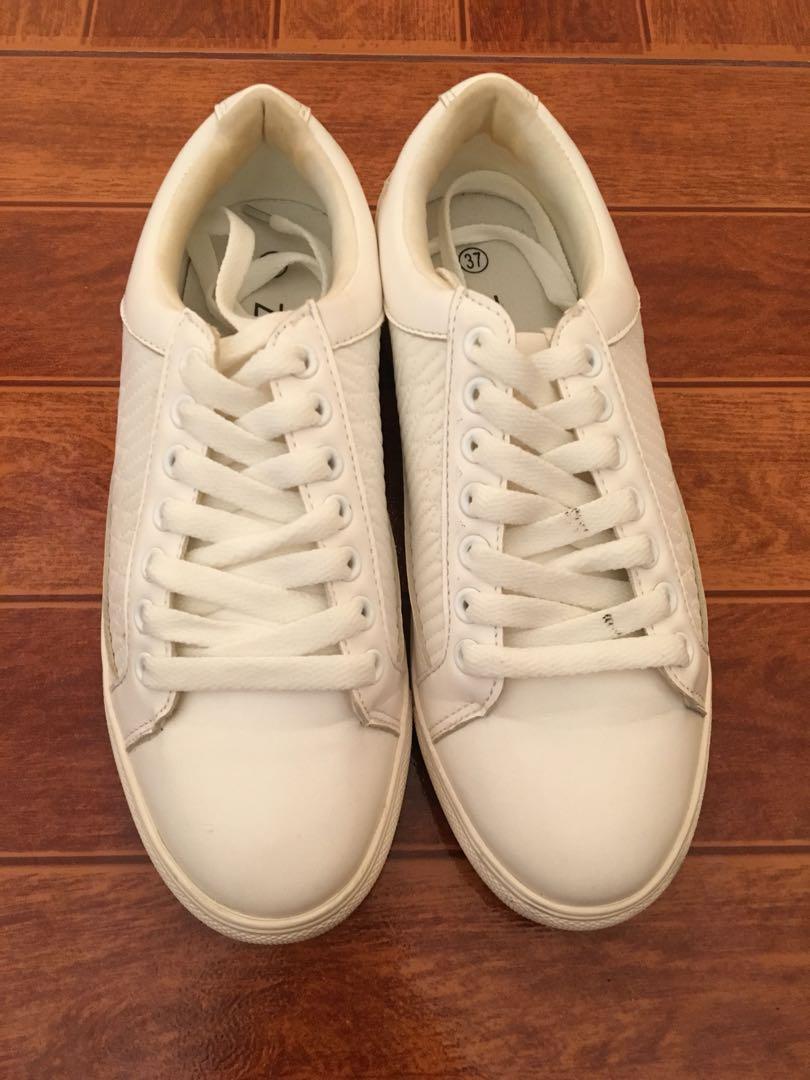 zalora white shoes
