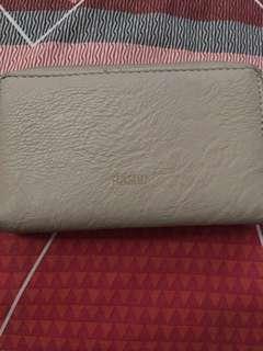 DOMPET FLASHY