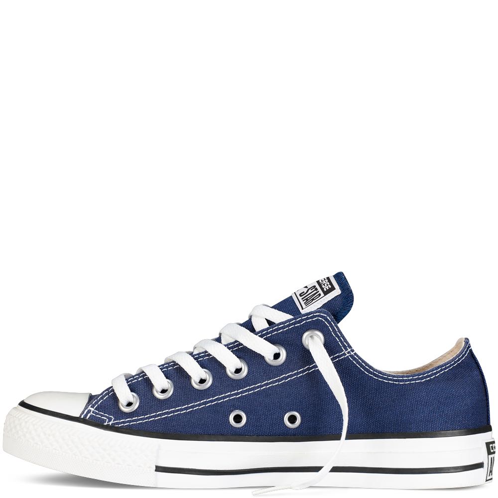 Converse low cut navy blue, Men's Fashion, Footwear, Sneakers on Carousell
