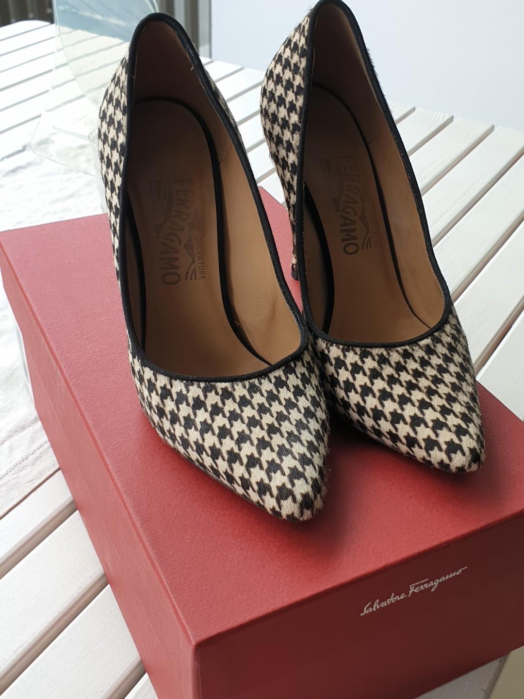 houndstooth pumps heels