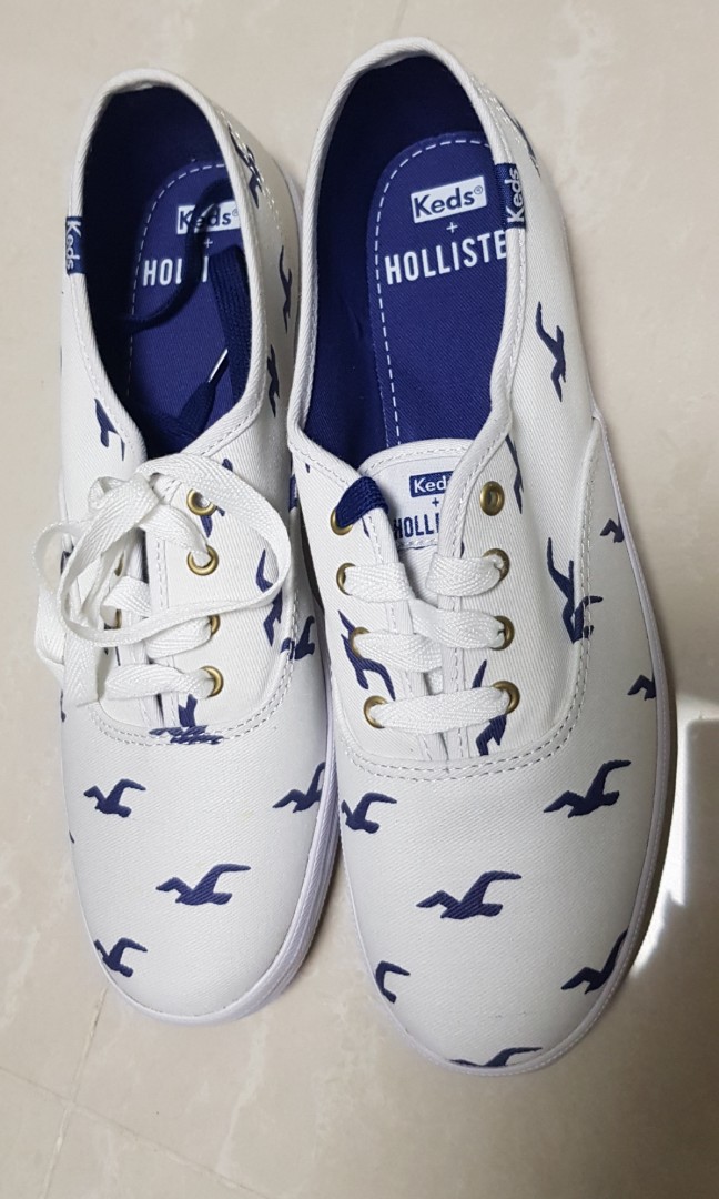 hollister sneakers
