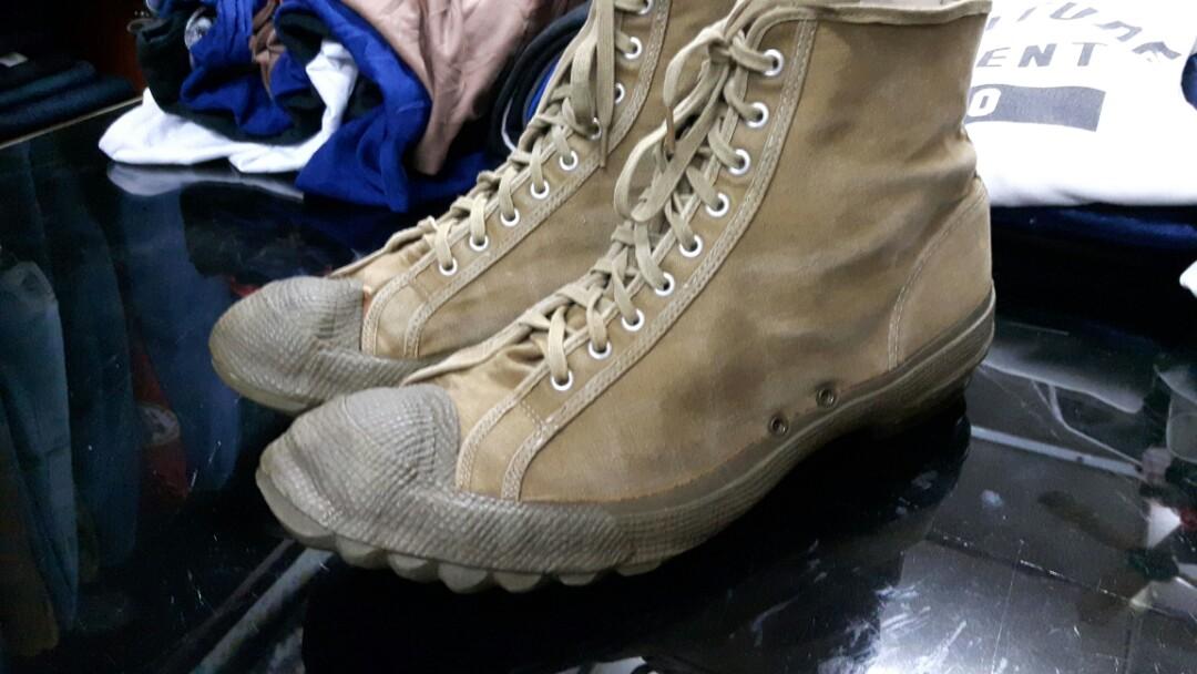 Vintage army fishing canvas shoes