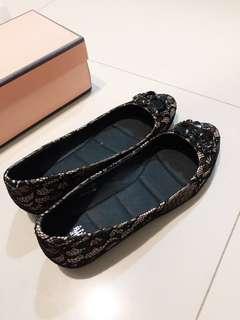 Katie Judith lace black with