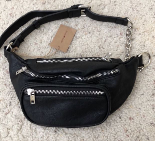 Brandy melville waist bag deals