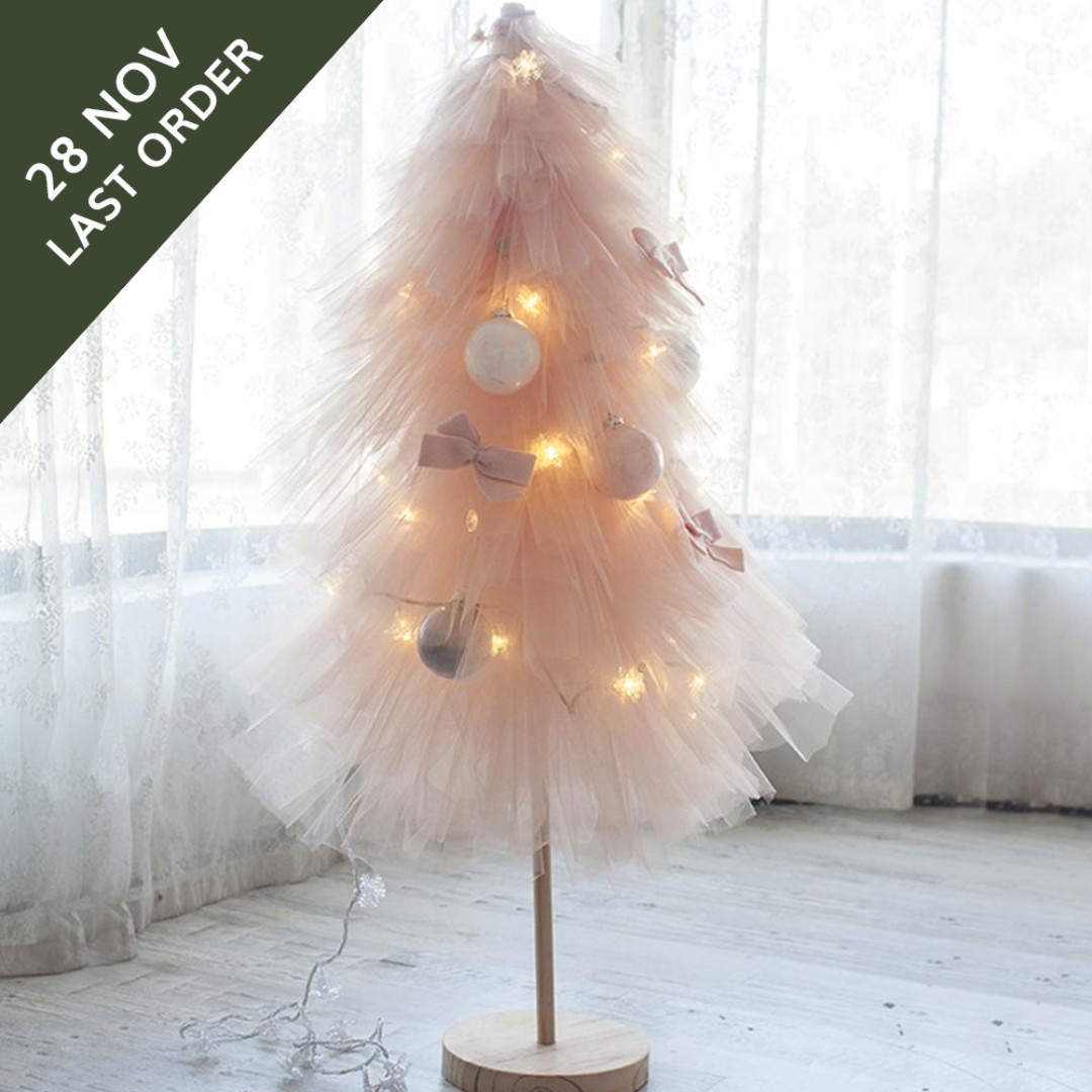 Tulle top christmas tree