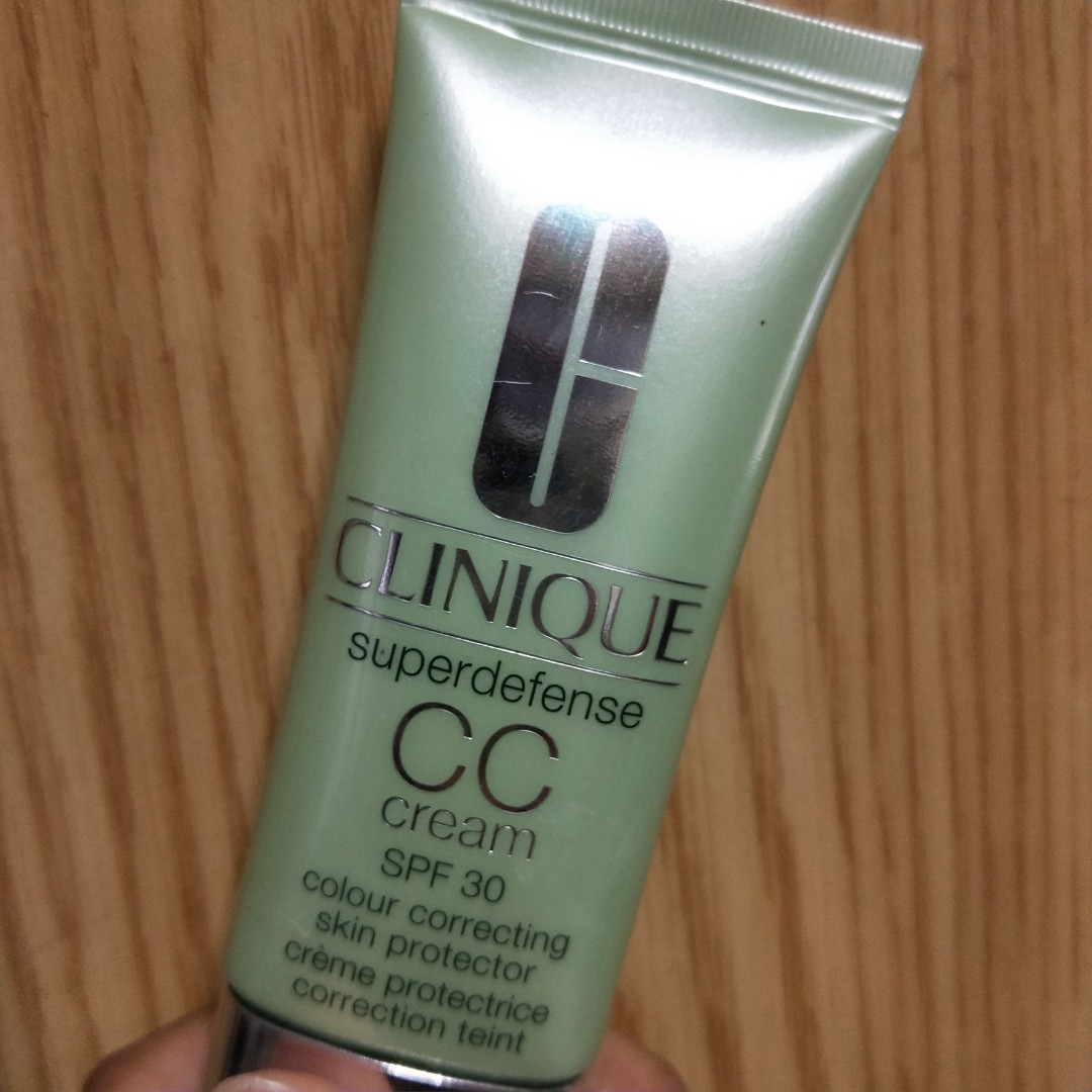 clinique cc light