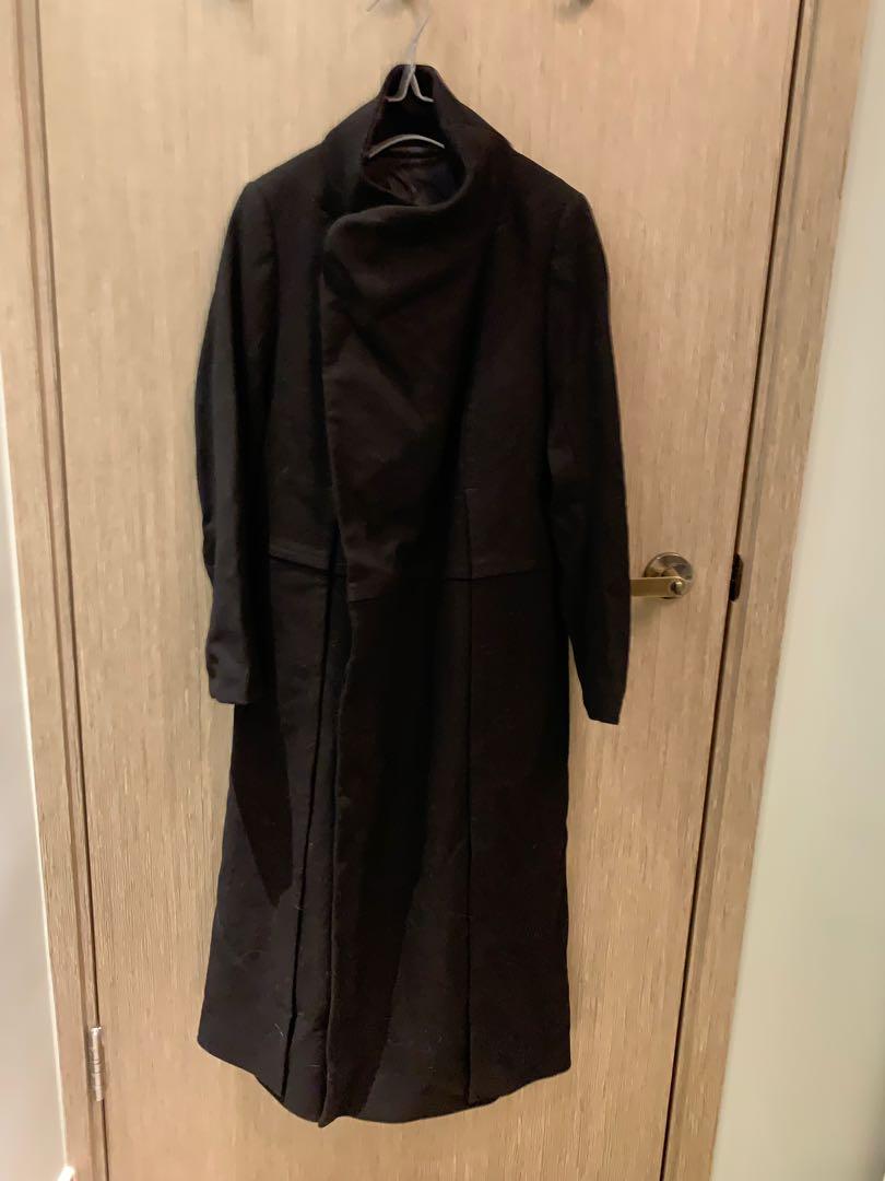 initial Coat （分類：外套及戶外衣服）位於 Hong Kong。 由 tousi 提交（商品編號 201319133，圖片 1）。簡介： 100%Real and 98%New Size 1。