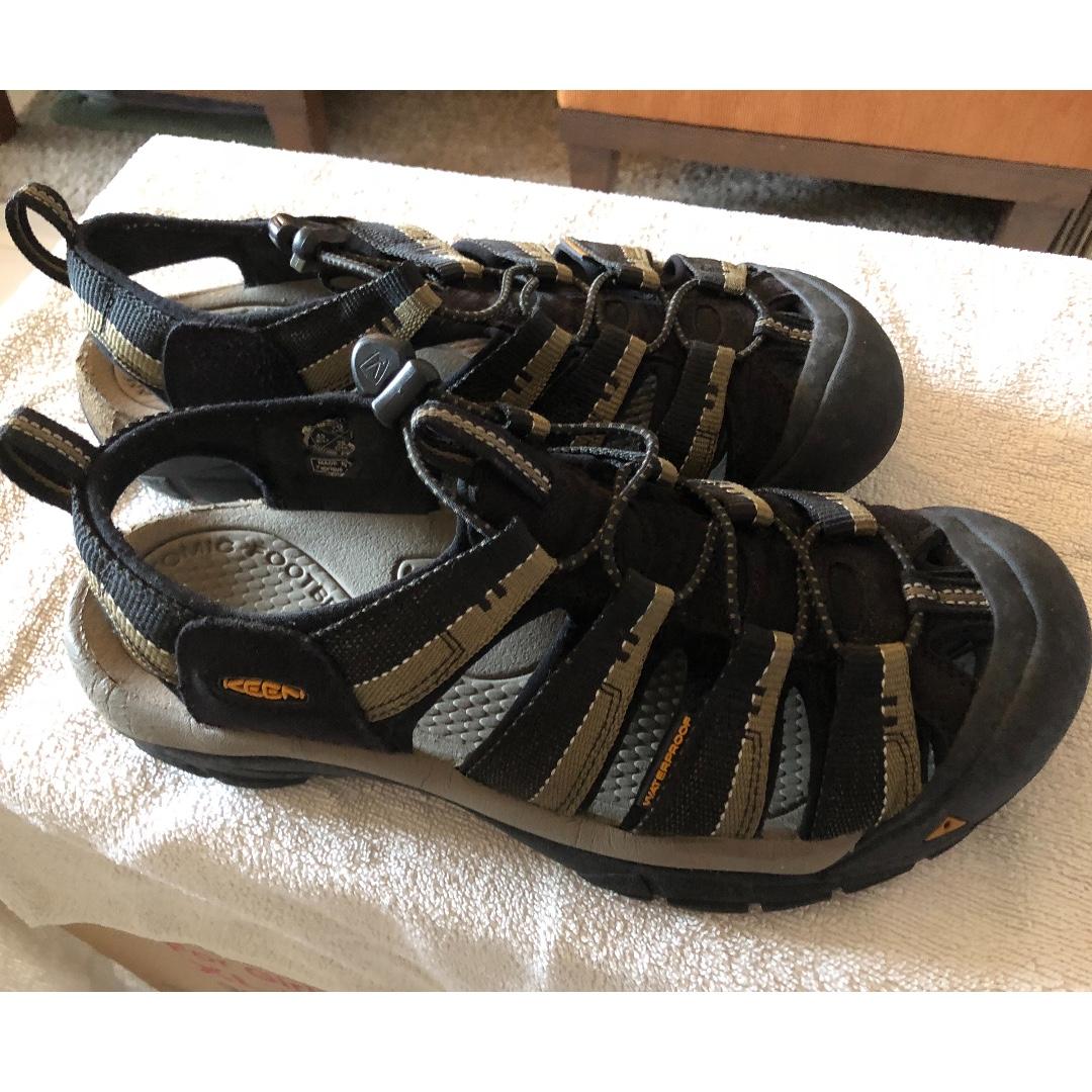 black waterproof sandals