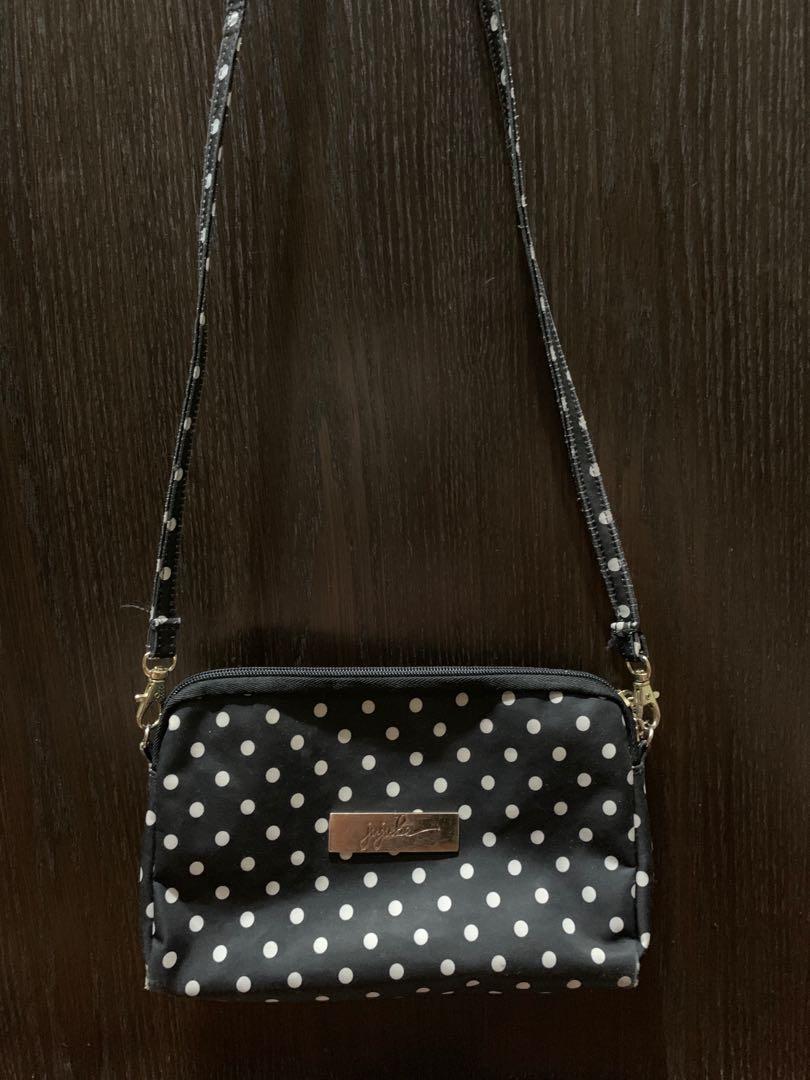 jujube sling bag