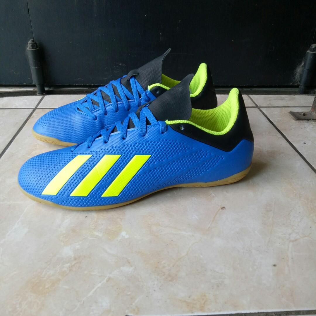 Sepatu Futsal Adidas X 18 4 Original Men S Fashion Men S Footwear Sneakers On Carousell