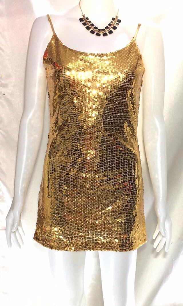 Shining shimmering splendid CHAROT Shining shimmering gold sequin