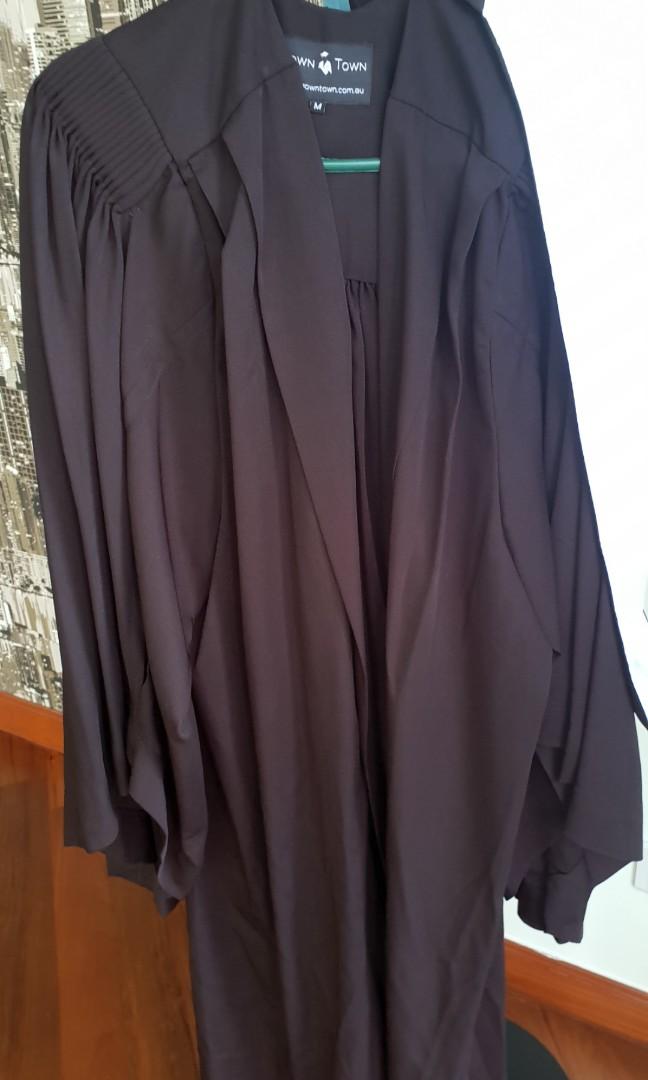 Graduation gown uq best sale