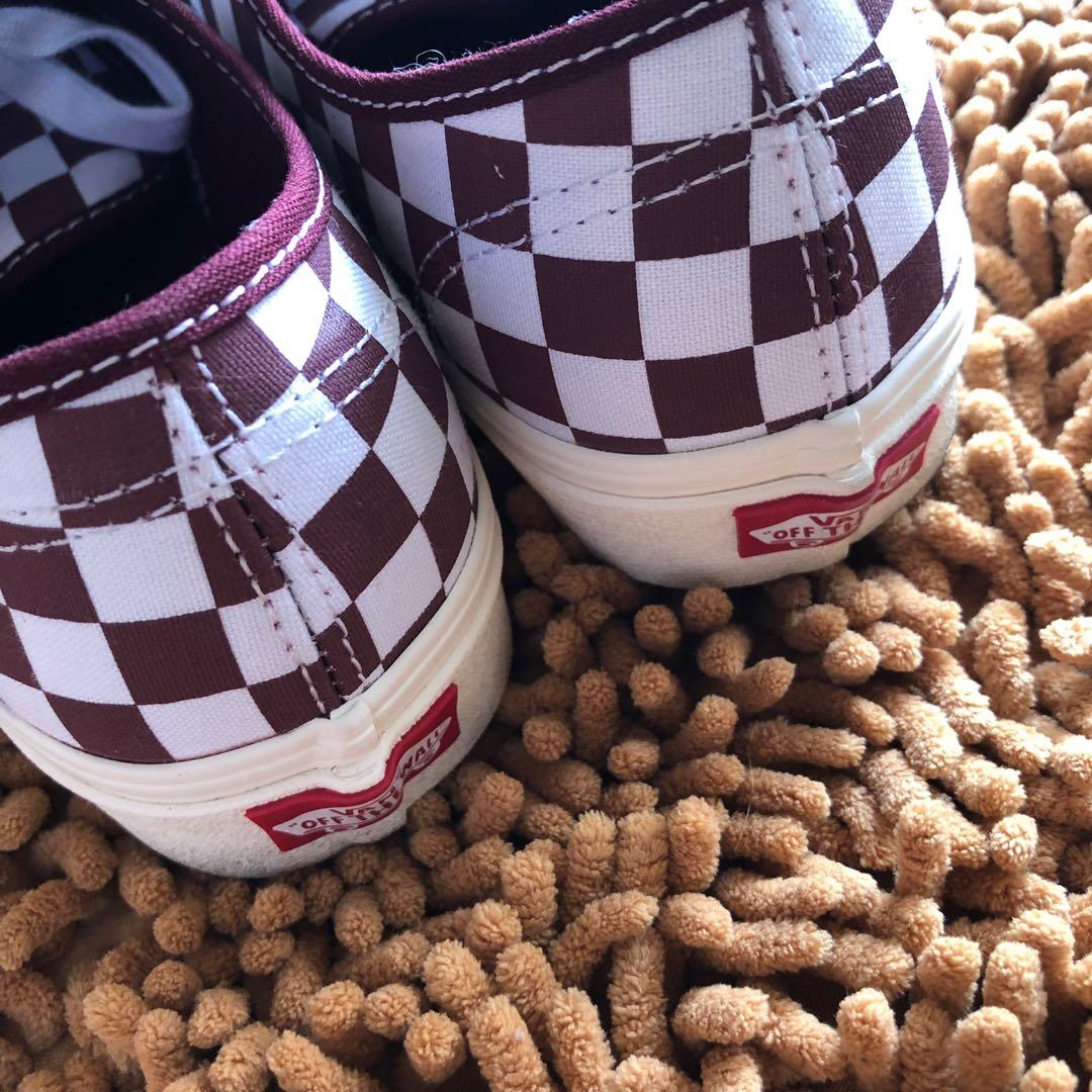 Vans sales checkerboard maroon