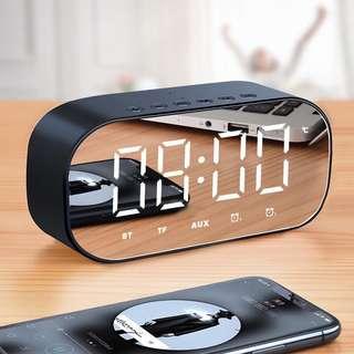 Minimalist Alarm Clock #carouween40