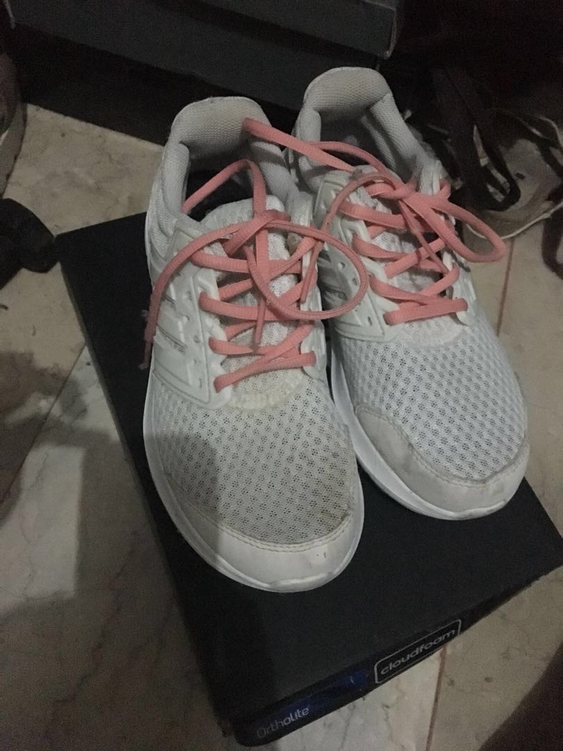 Adidas white cloudfoam ortholite Women s Fashion Footwear Sneakers on Carousell