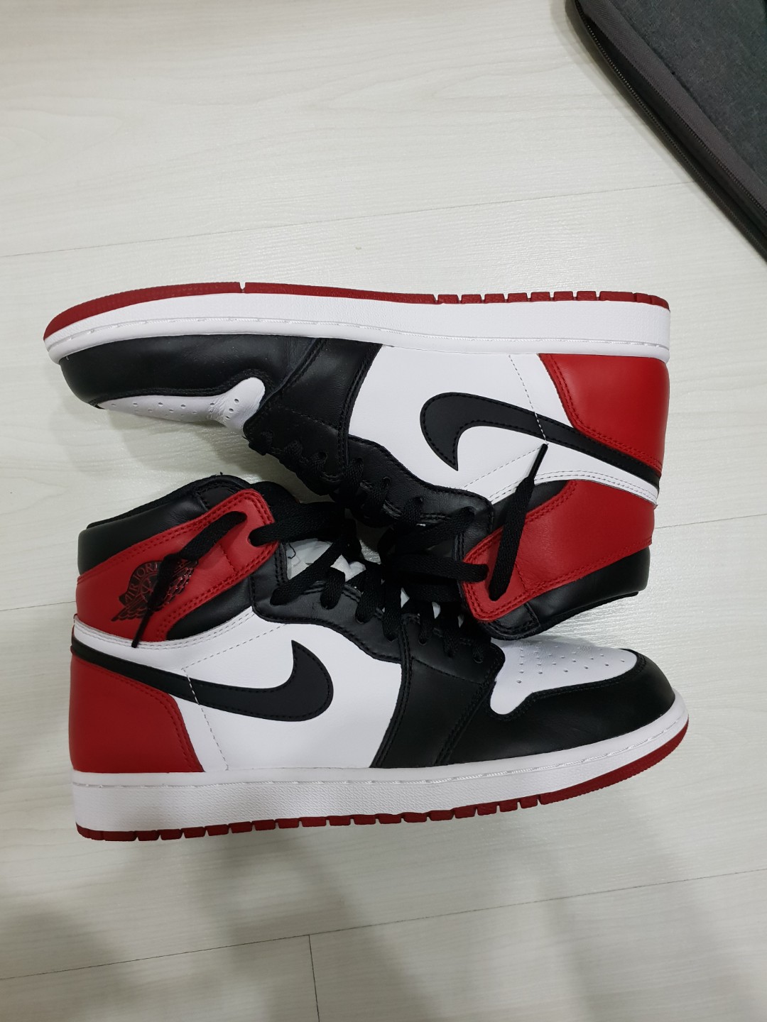 jordan retro black toe