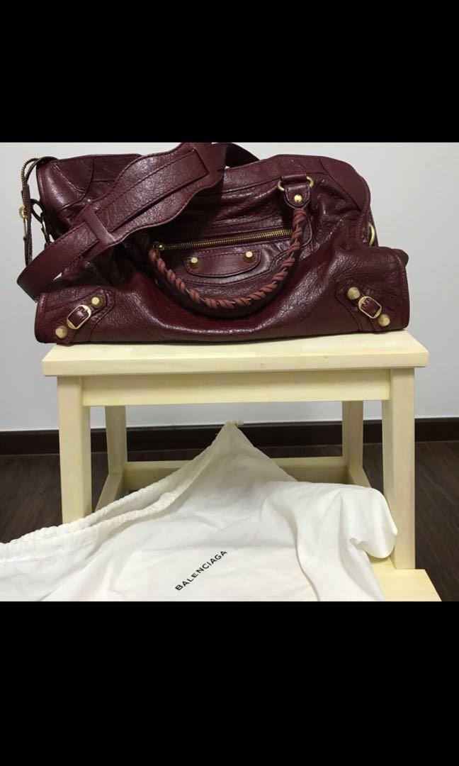 balenciaga giant gold city