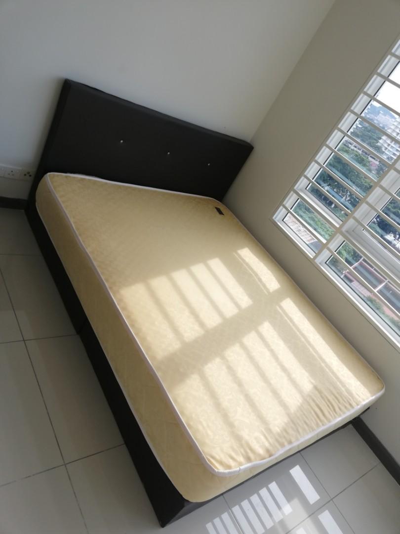 Bed + frame (Category: Bed Frames & Mattresses) located in Kuala Lumpur. Submitted by steve5563 (Listing ID 201454148, Image 1). Description: Bed & frame.