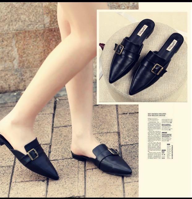 black pointed mules flat