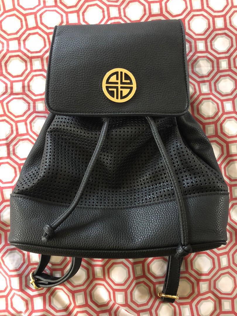 Carlton London backpack