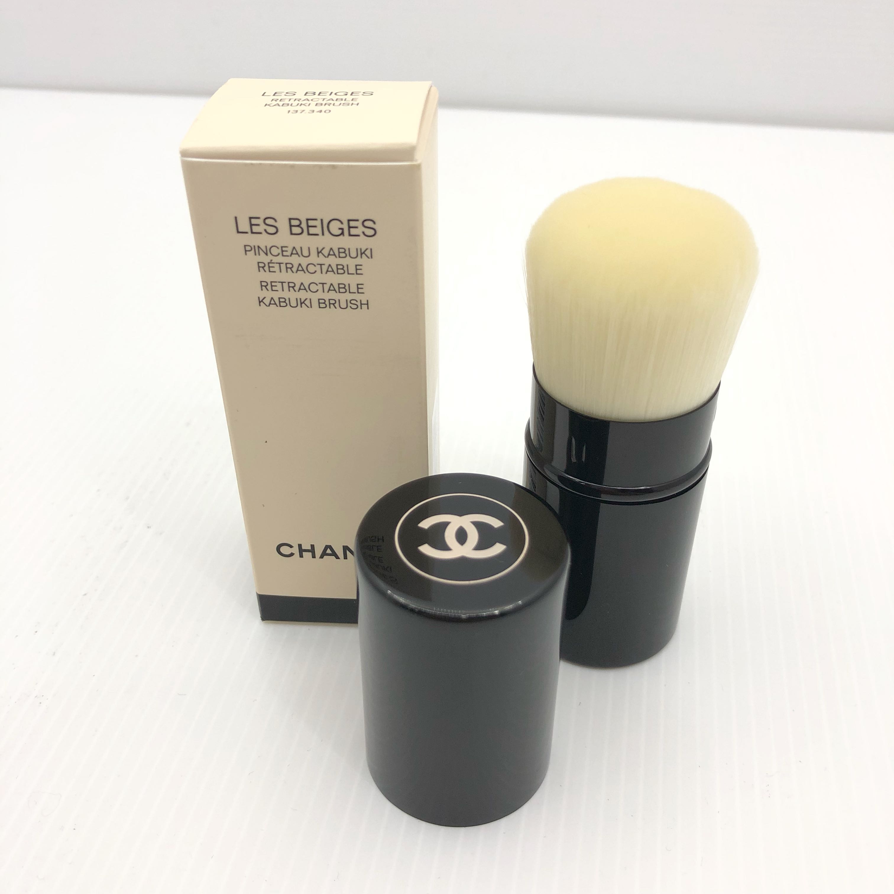 CHANEL LES BEIGE Retractable Kabuki Brush 187001405, Beauty & Personal  Care, Face, Makeup on Carousell