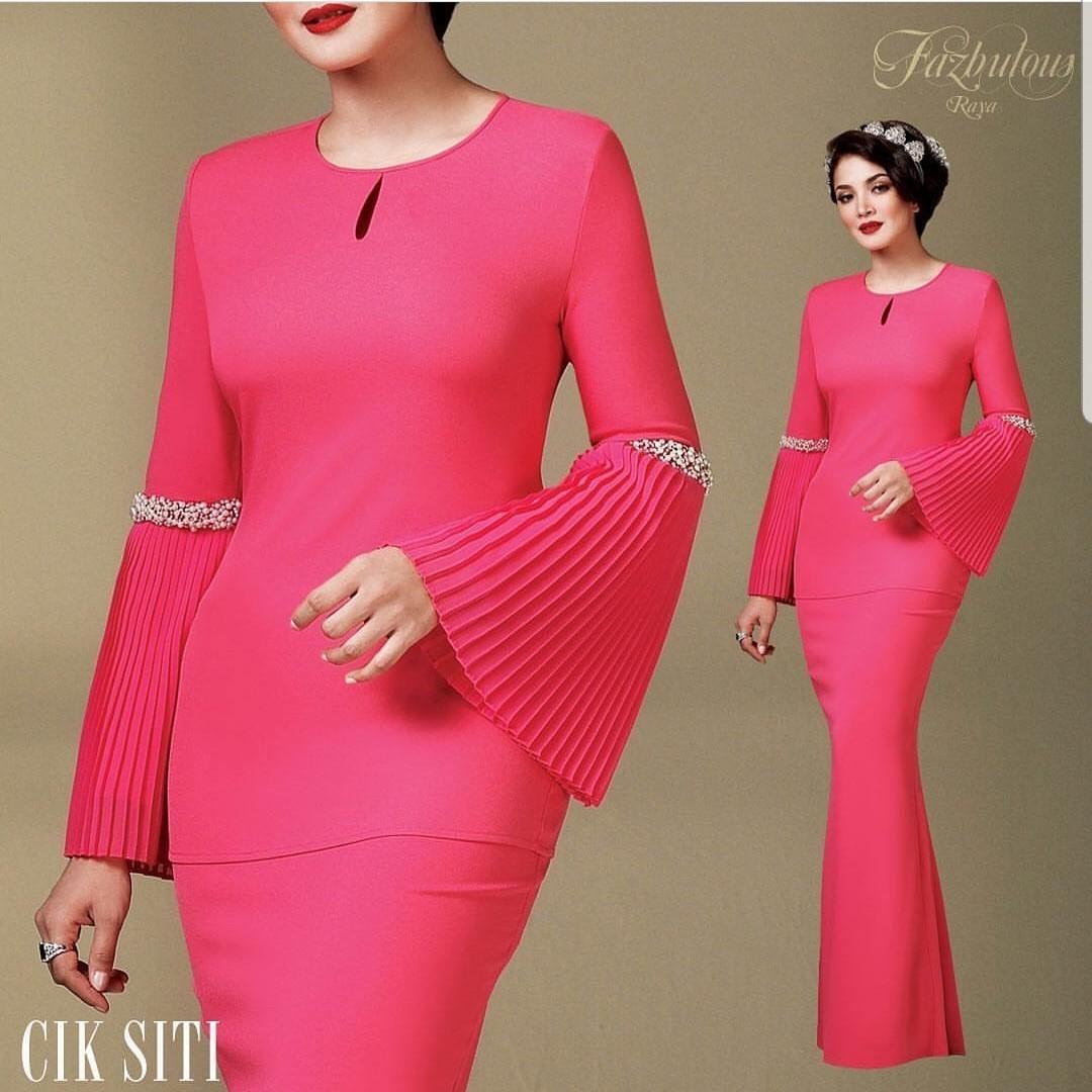 Cik Siti In Hot Pink Fazura Fazbulous Raya Baju Kurung Muslimah Fashion Two Piece On Carousell