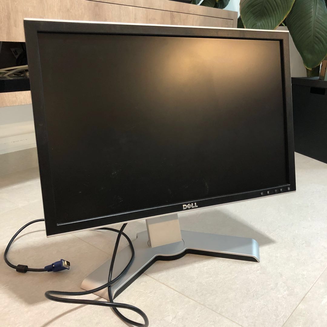 Dell 22” Monitor (Height Adjustable), Computers & Tech, Parts &  Accessories, Monitor Screens on Carousell