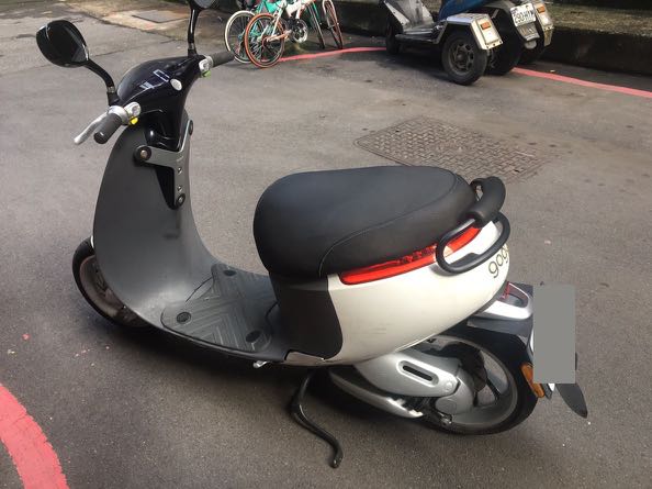 Gogoro 第一代中階 代po誠可議價 機車 二手機車在旋轉拍賣