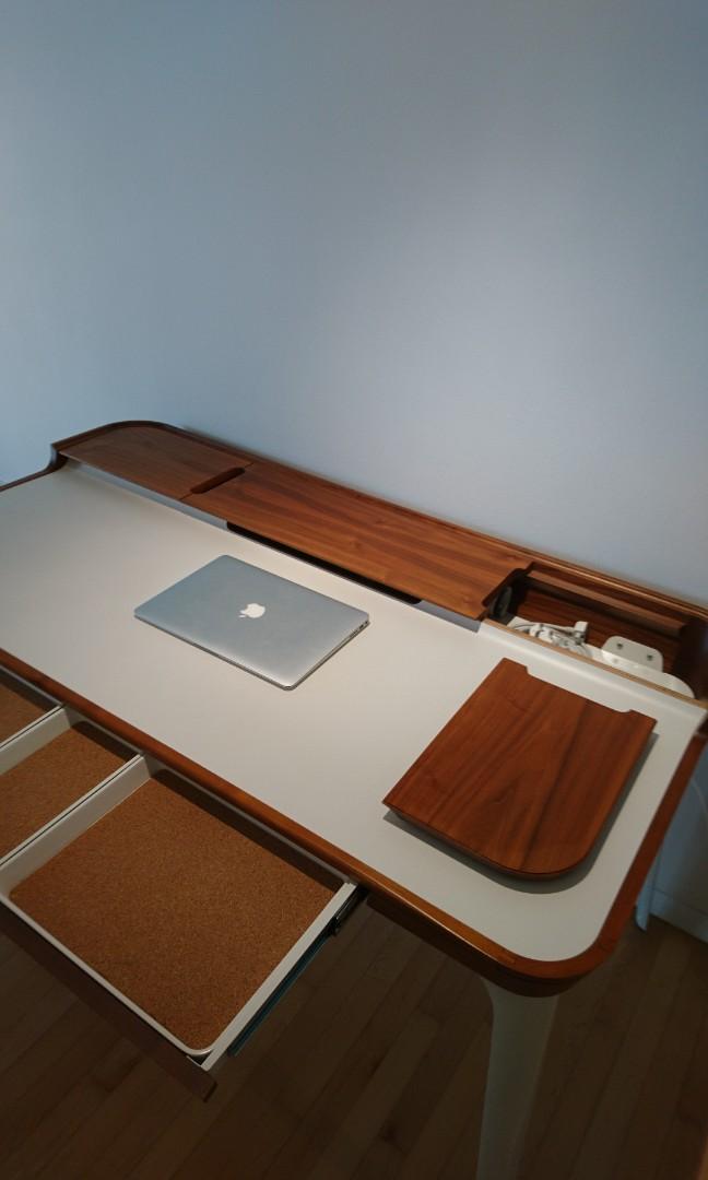 Herman Miller Airia desk, Furniture & Home Living, Furniture, Tables