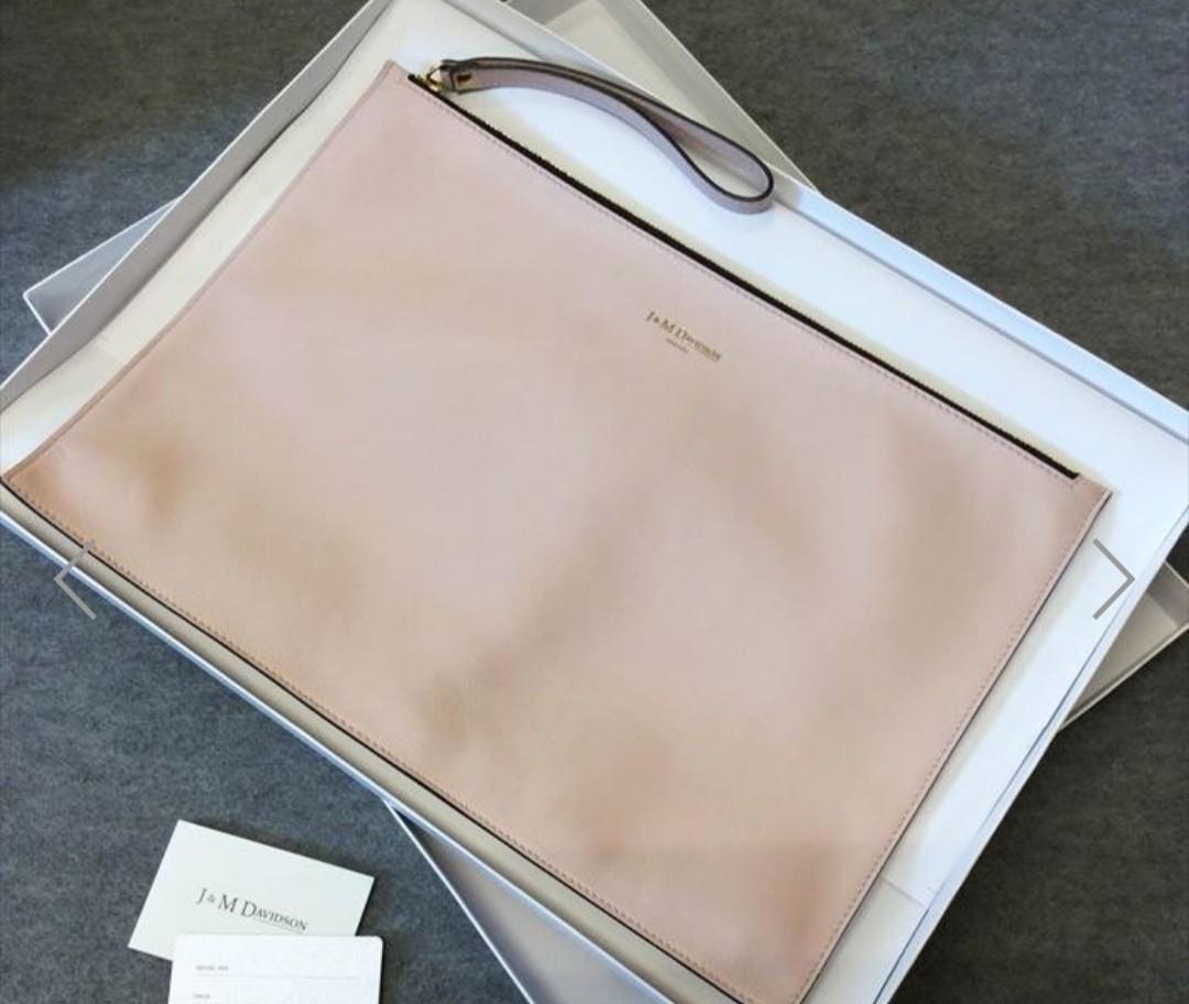J M Davidson Clutch 名牌 袋 銀包 Carousell
