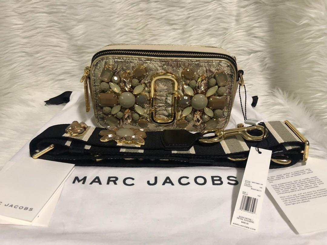 Marc Jacobs Snapshot in Khaki, Luxury, Bags & Wallets on Carousell