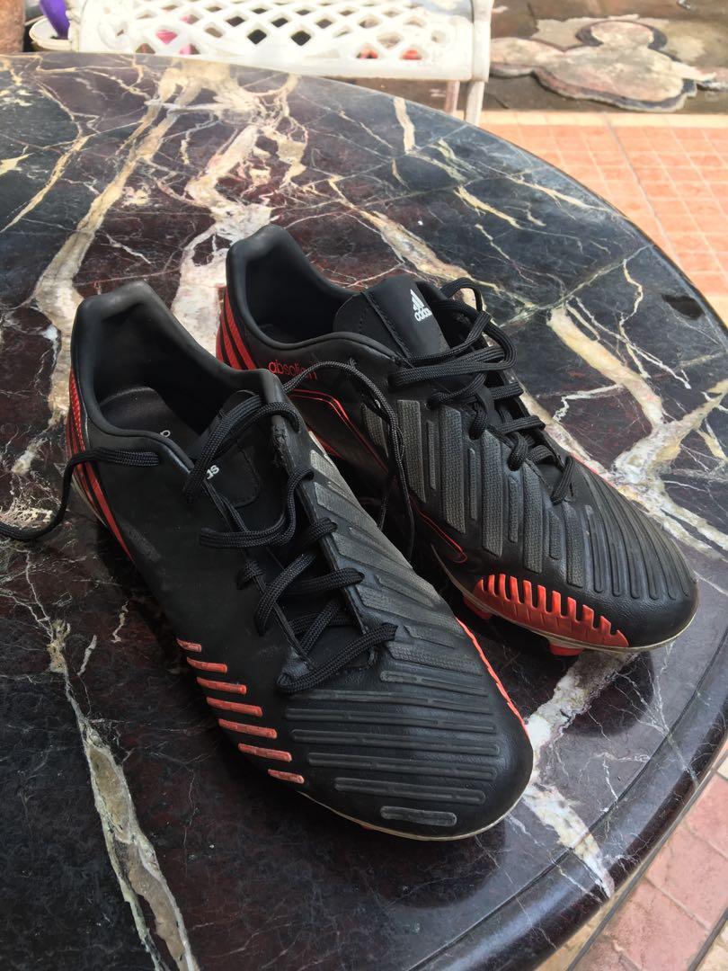 Original Adidas Predator Shoes Sepatu Futsal Bola Men S Fashion Men S Footwear Others On Carousell