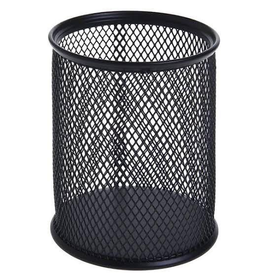 Pen Holder Round (Category: Stationery & School Supplies) located in Manila. Submitted by scratch_ph (Listing ID 201474536, Image 3). Description: .