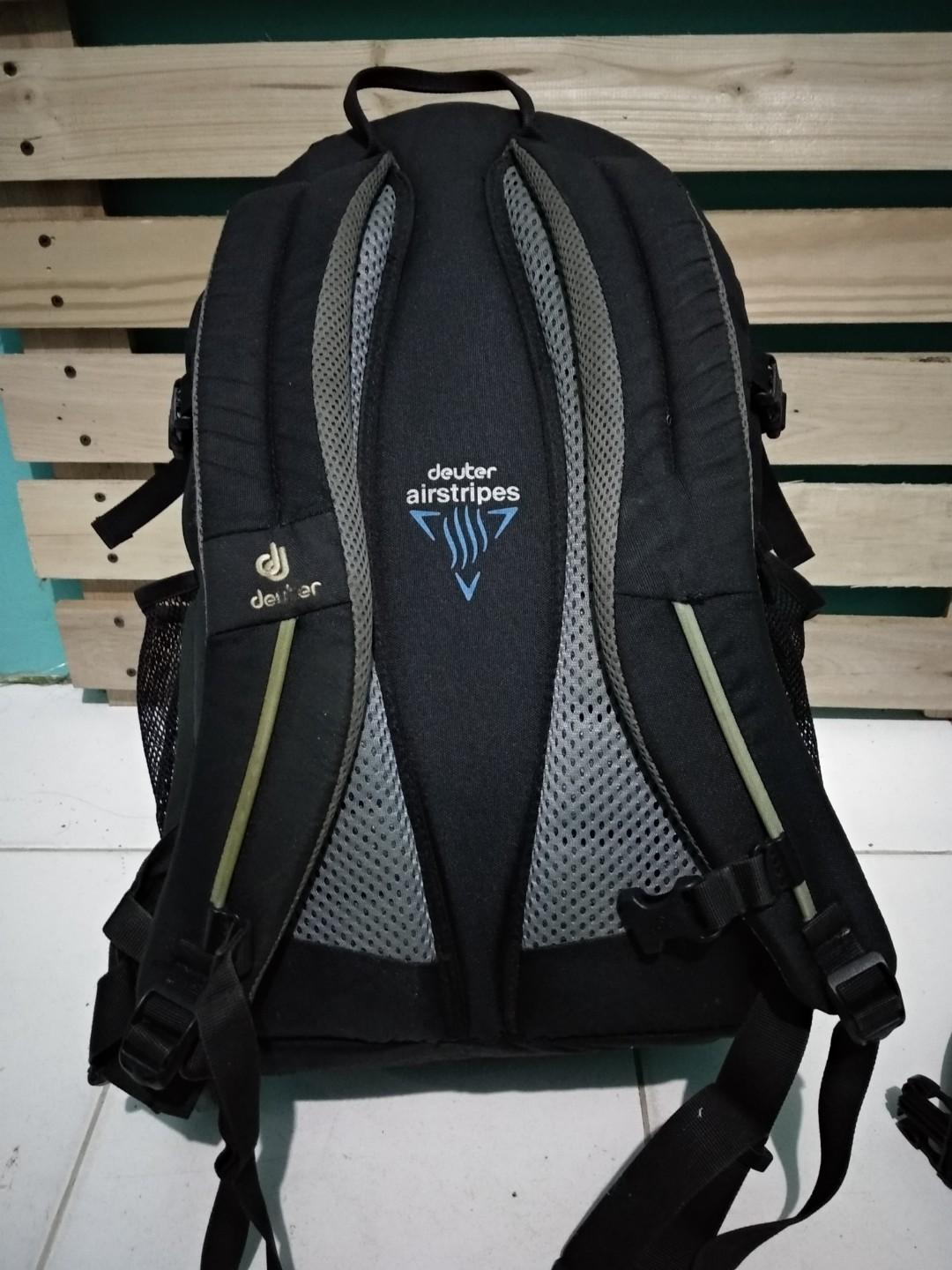 Tas deuter sale giga