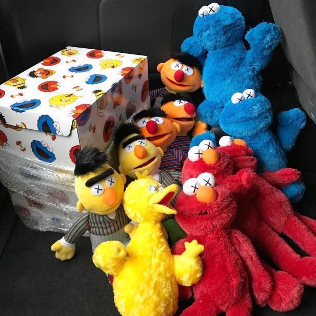 UNIQLO X KAWS X Sesame Street Toy Box 