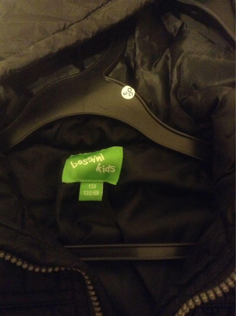 Winter Jacket (Category: Babies & Kids Fashion) located in Singapore. Submitted by stylomilo12 (Listing ID 201434471, Image 3). Description: Worn only for a few days vacation. Washed n stored carefully. Cond 9.5/10.